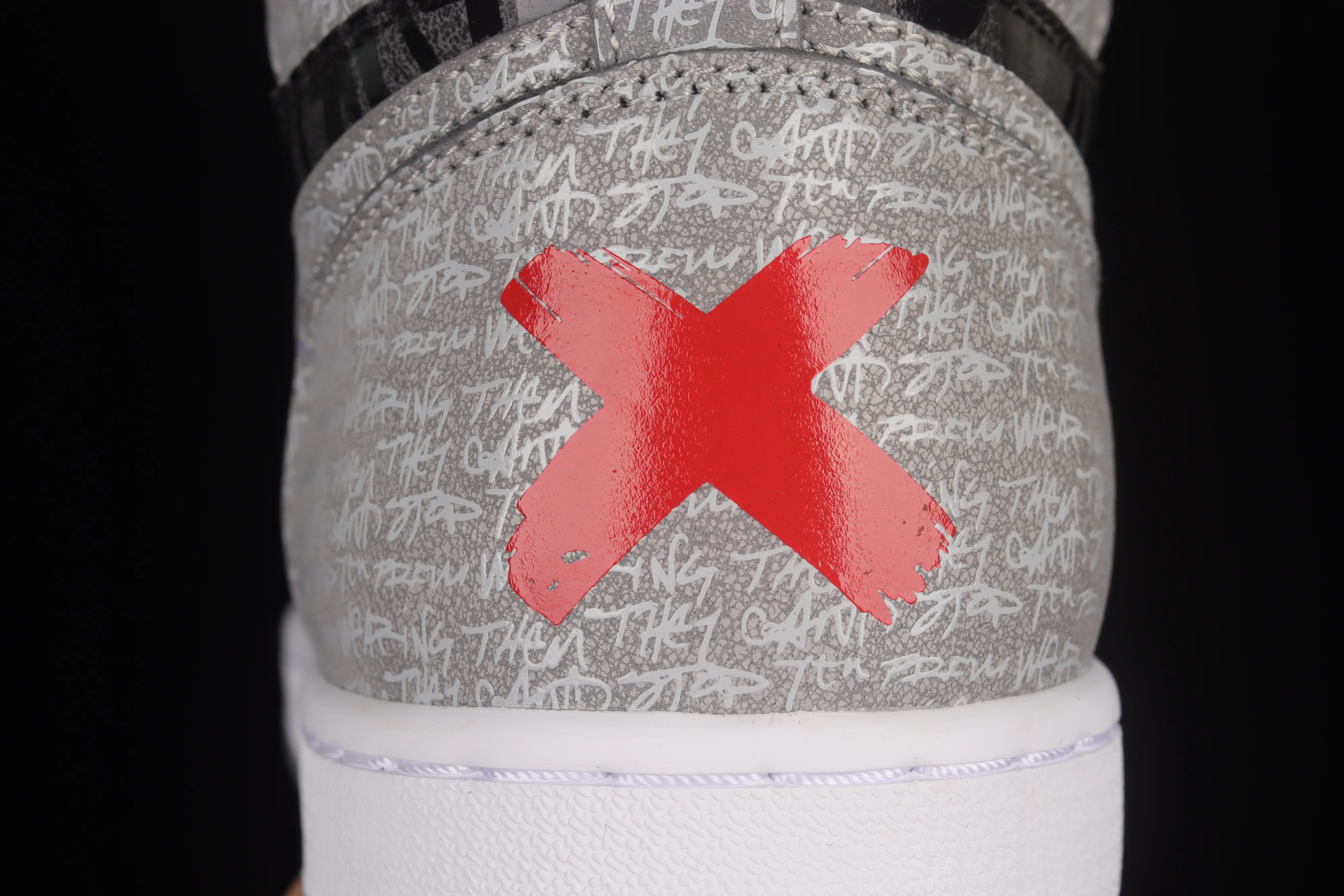 All categories Air Jordan Jordan series basketball shoes Air Jordan 1 High Pure original version Air Jordan 1 High OG "Rebellionaire" AJ1 Joe 1 black and gray banned "Rebelionaire" high-top basketball shoes 555088-036